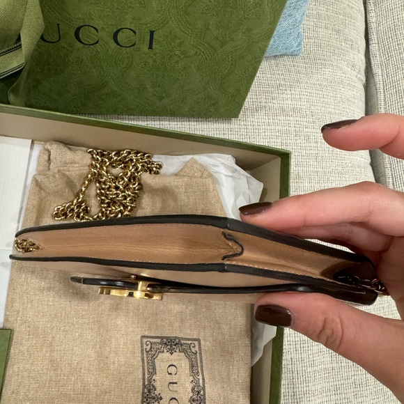 💯Authentic Gucci mini bag with chain! MINT Condition 💚 - Picture 6 of 16
